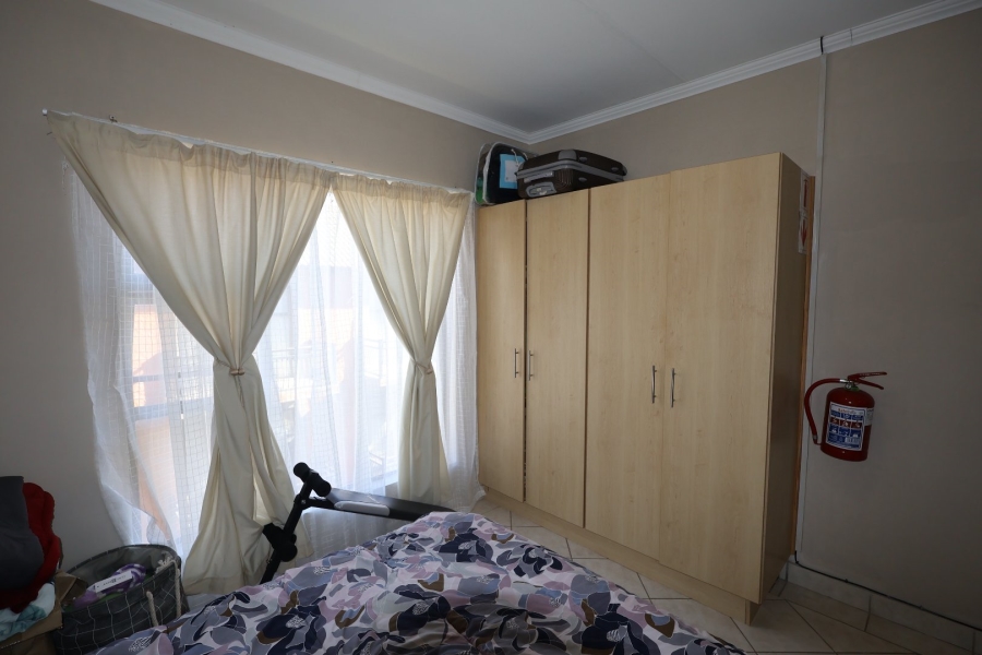 1 Bedroom Property for Sale in Vredenhof Sh Free State